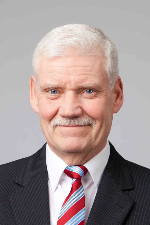 Bernhard Scharfenberg Bernhard Scharfenberg